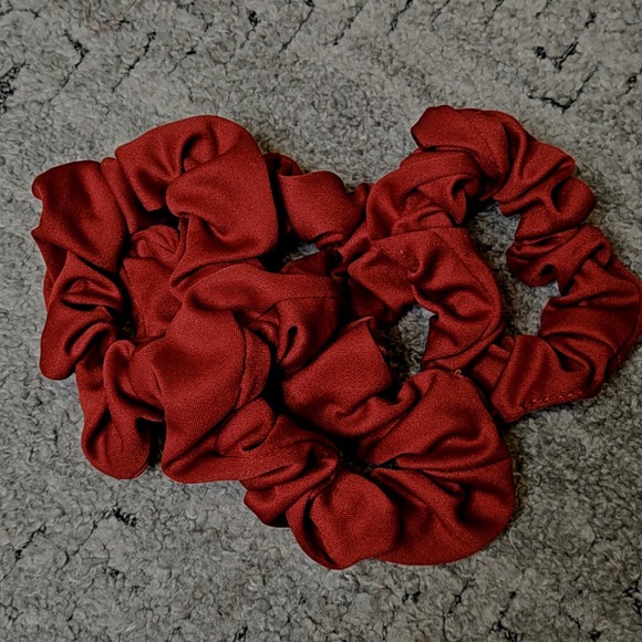 Scrunchie - Picture 3 of 3